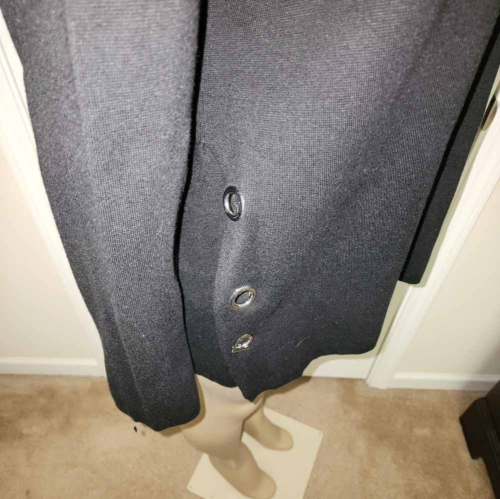 Sweater - Picture 2 of 4